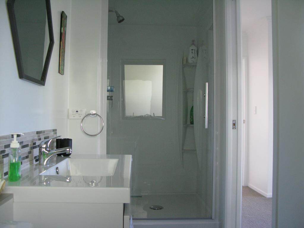 Whangarei Heads Bay View Retreat Apartment מראה חיצוני תמונה